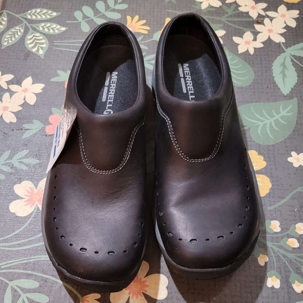 Merrell Performance Footwear Women's size 9 Slip On Clogs